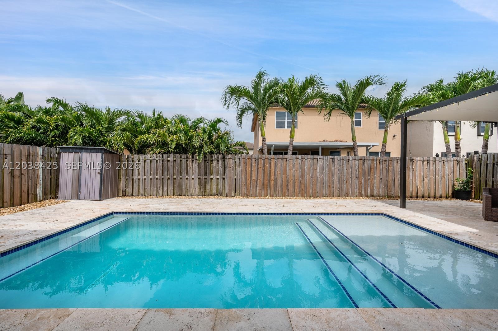 COCO PALM ESTATES - Residential Lease