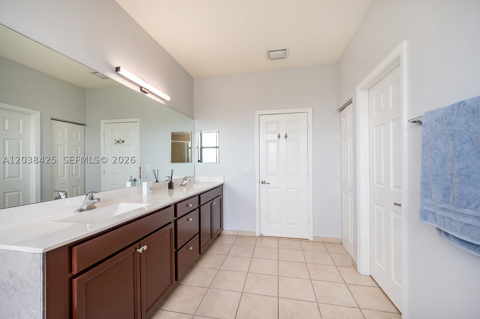 COCO PALM ESTATES - Residential Lease