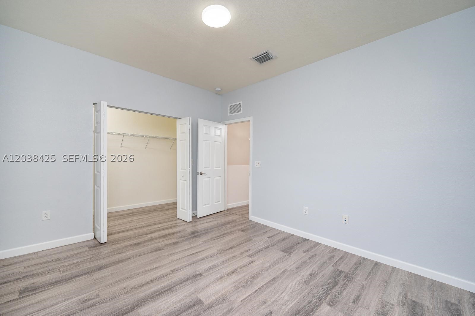 COCO PALM ESTATES - Residential Lease