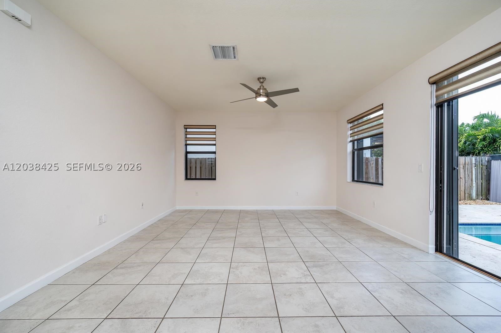 COCO PALM ESTATES - Residential Lease