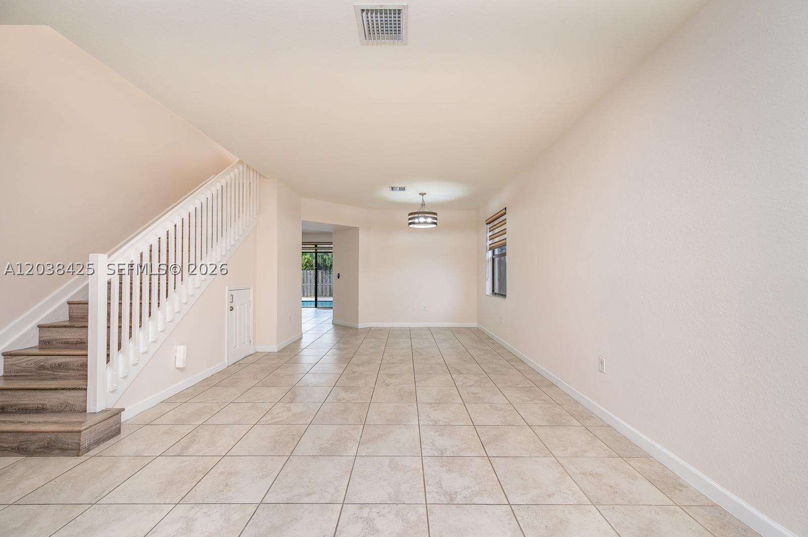 COCO PALM ESTATES - Residential Lease