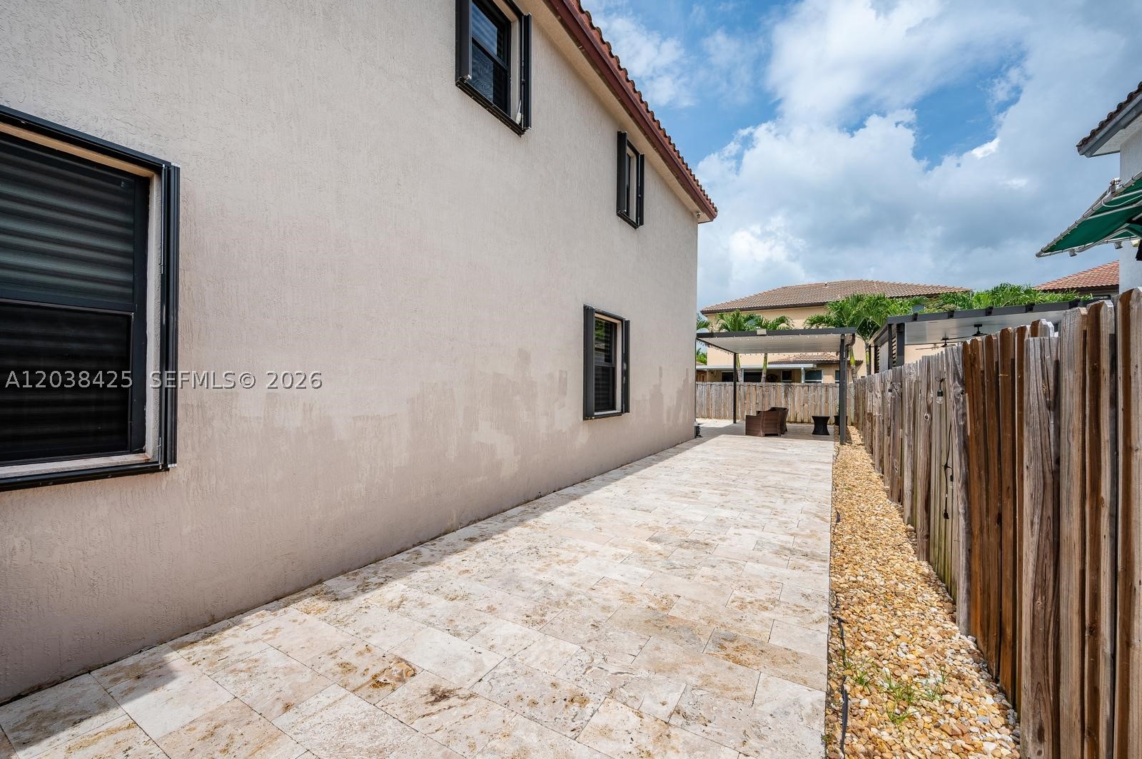 COCO PALM ESTATES - Residential Lease