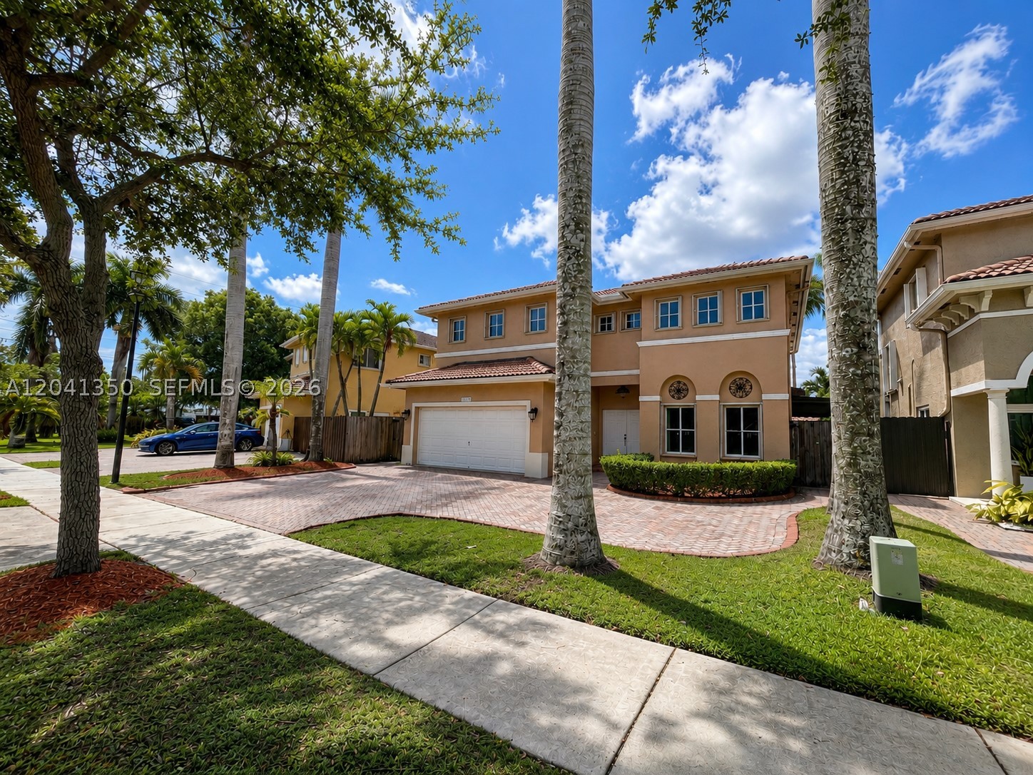 TWIN LAKE SHORES EAST - Residential Lease
