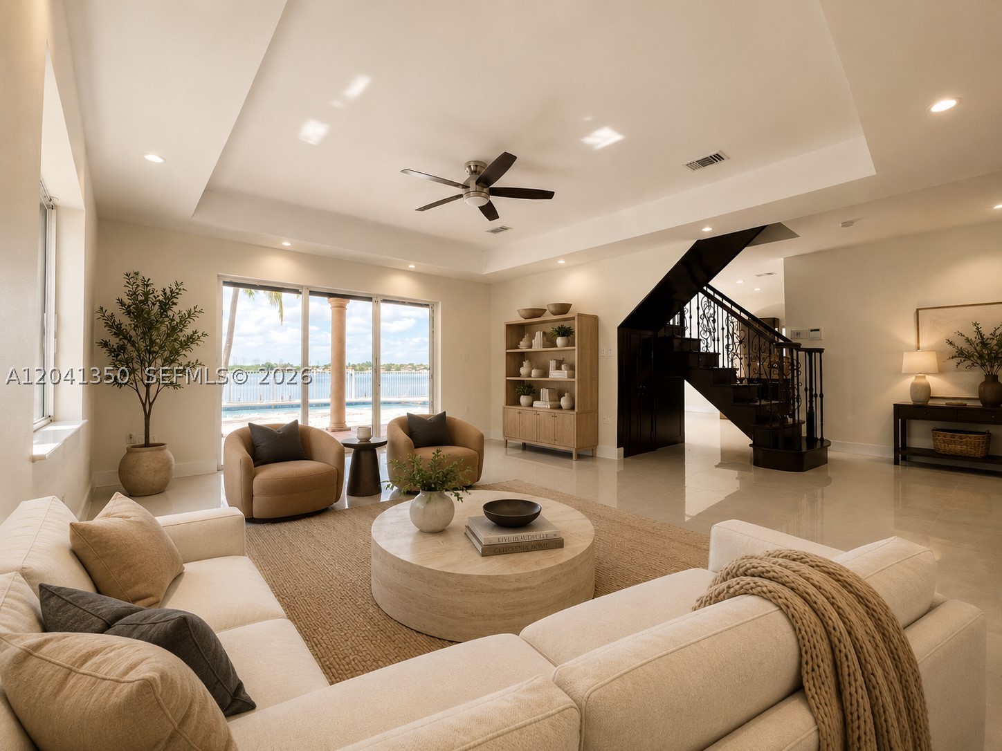 TWIN LAKE SHORES EAST - Residential Lease