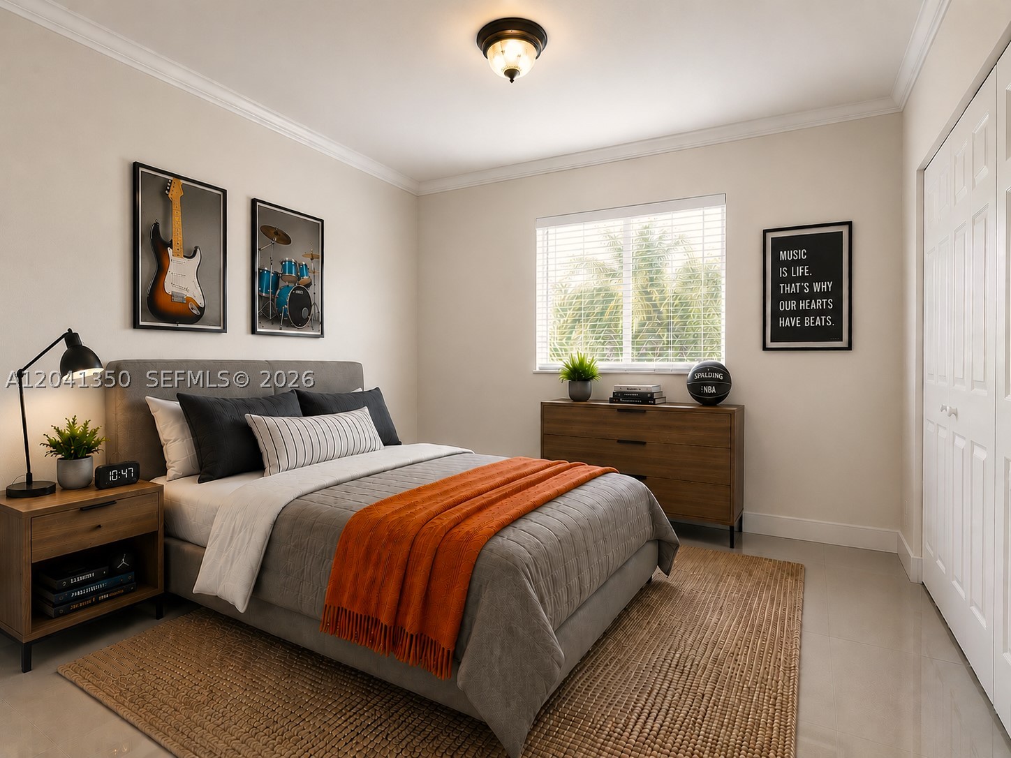 TWIN LAKE SHORES EAST - Residential Lease
