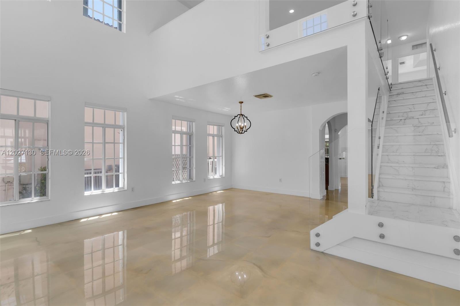 MANDARIN LAKES - Residential Lease