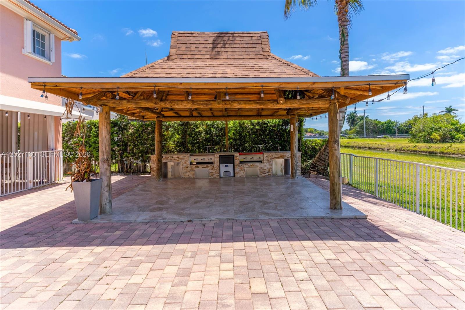 MANDARIN LAKES - Residential Lease