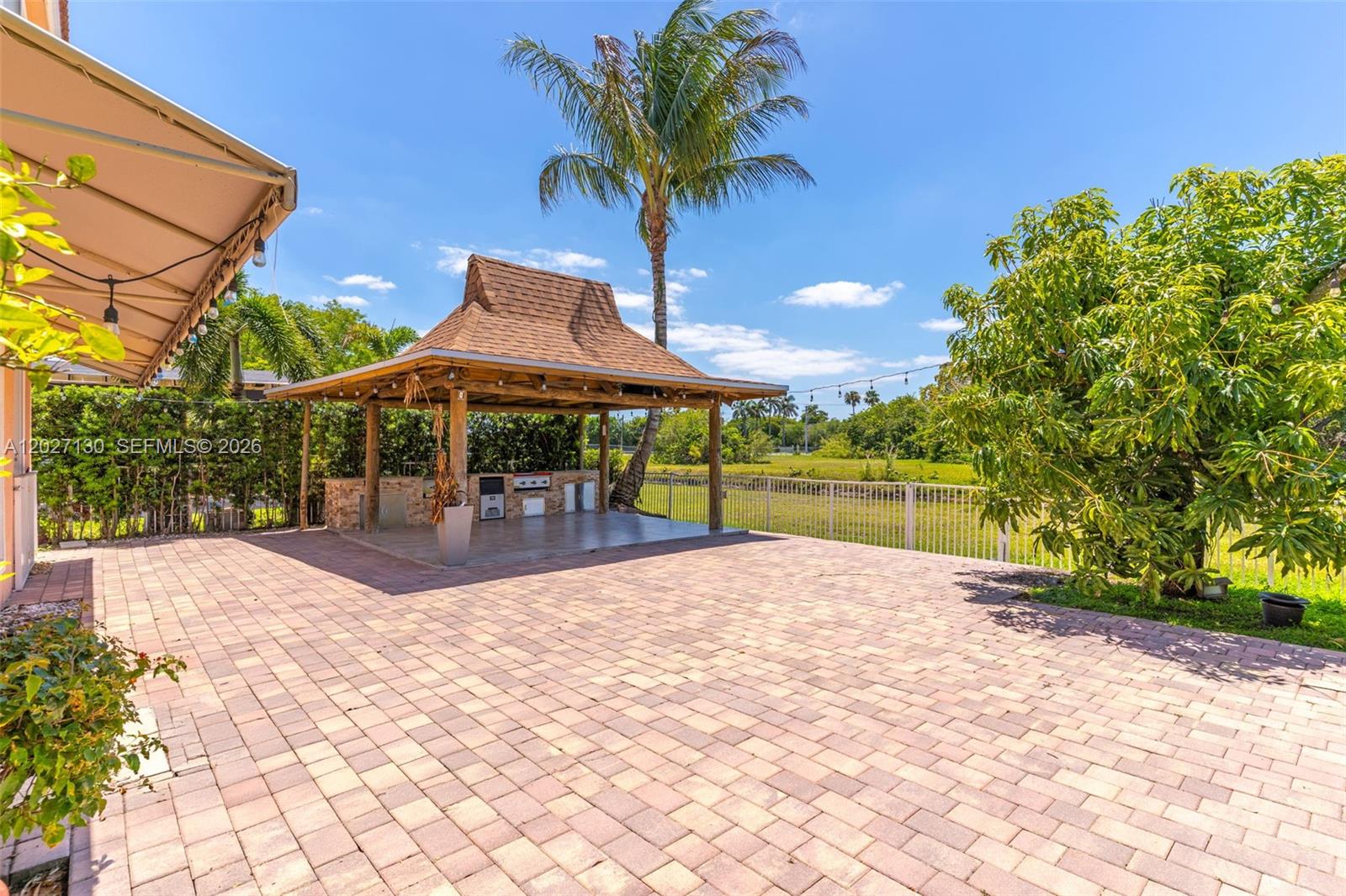 MANDARIN LAKES - Residential Lease