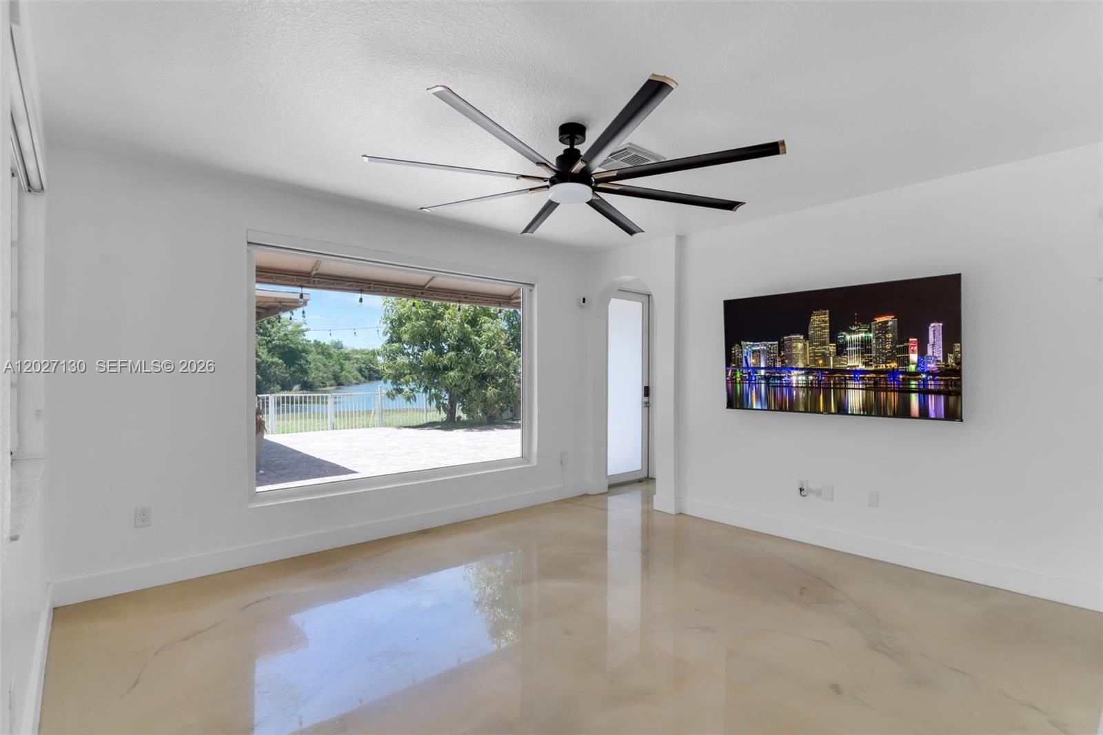 MANDARIN LAKES - Residential Lease