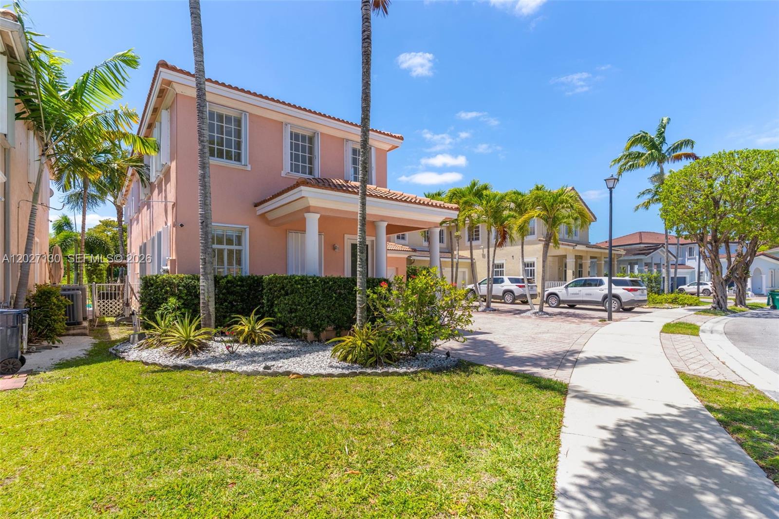 MANDARIN LAKES - Residential Lease