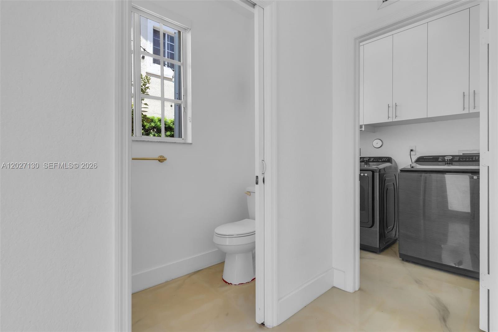 MANDARIN LAKES - Residential Lease