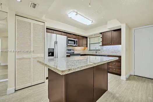 ALPINE WOODS VILLA NO V C - Residential Lease