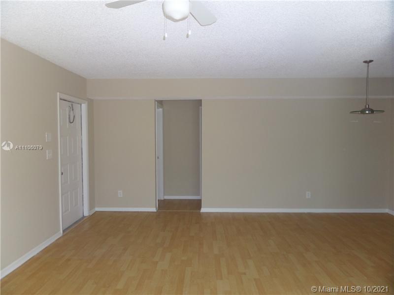 CLUB QUARTERS AT RAINTREE - Residential Lease