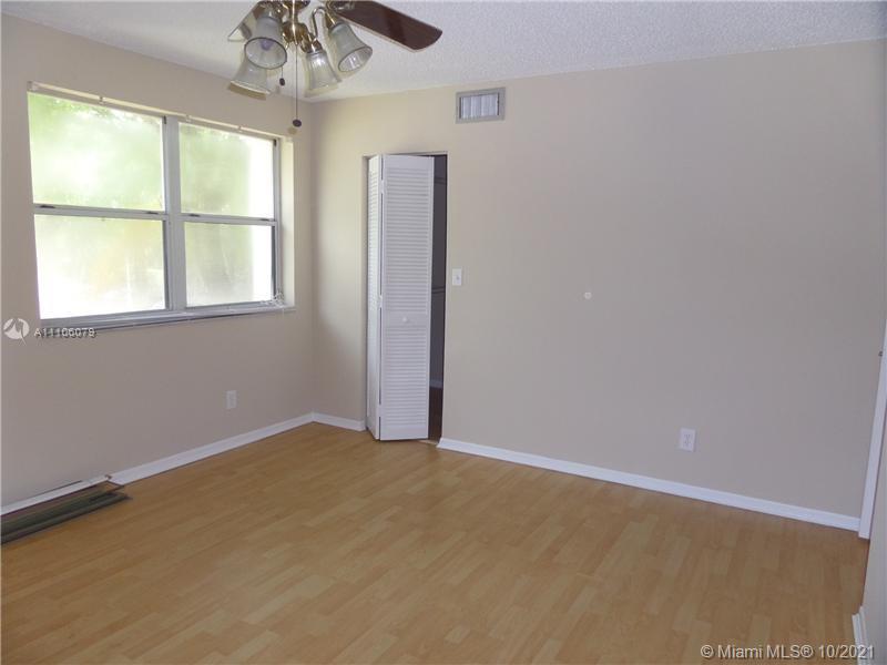 CLUB QUARTERS AT RAINTREE - Residential Lease