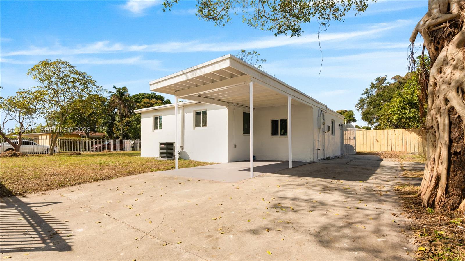 RANDALL PARK - Residential