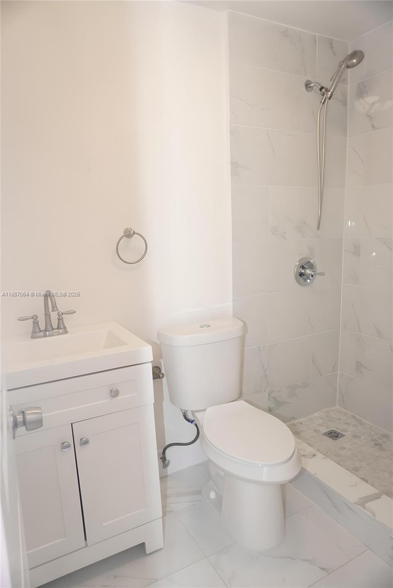 INGLESIDE PARK REV - Residential