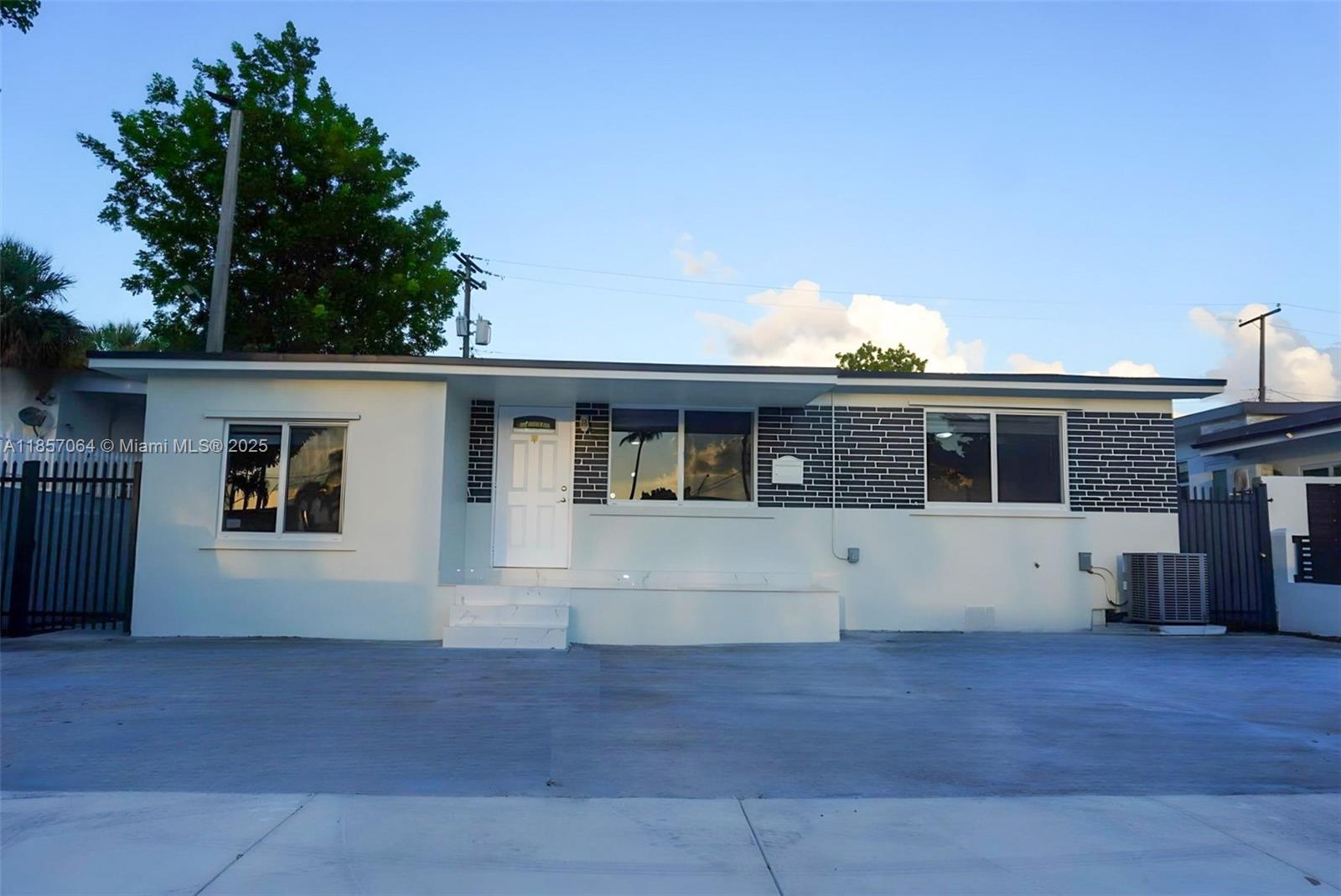 INGLESIDE PARK REV - Residential