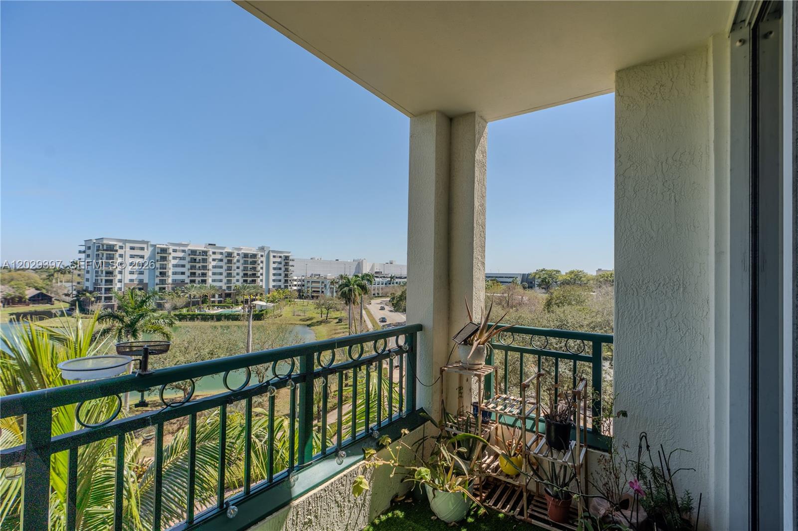 VERANDA CONDO - Residential