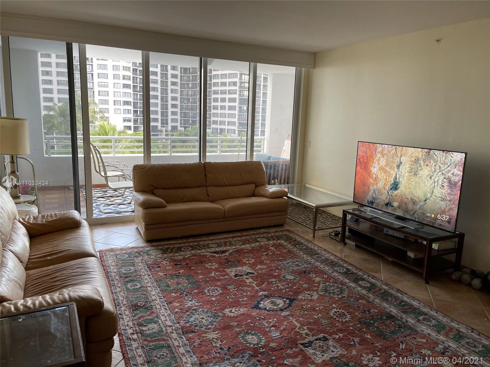 THREE TEQUESTA POINT COND - Residential