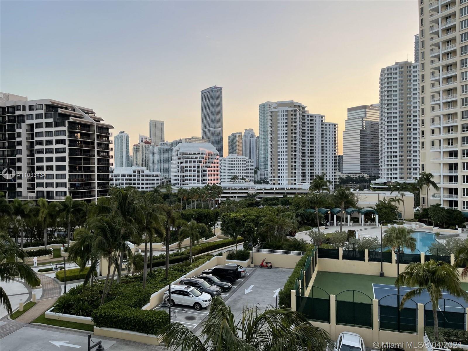 THREE TEQUESTA POINT COND - Residential
