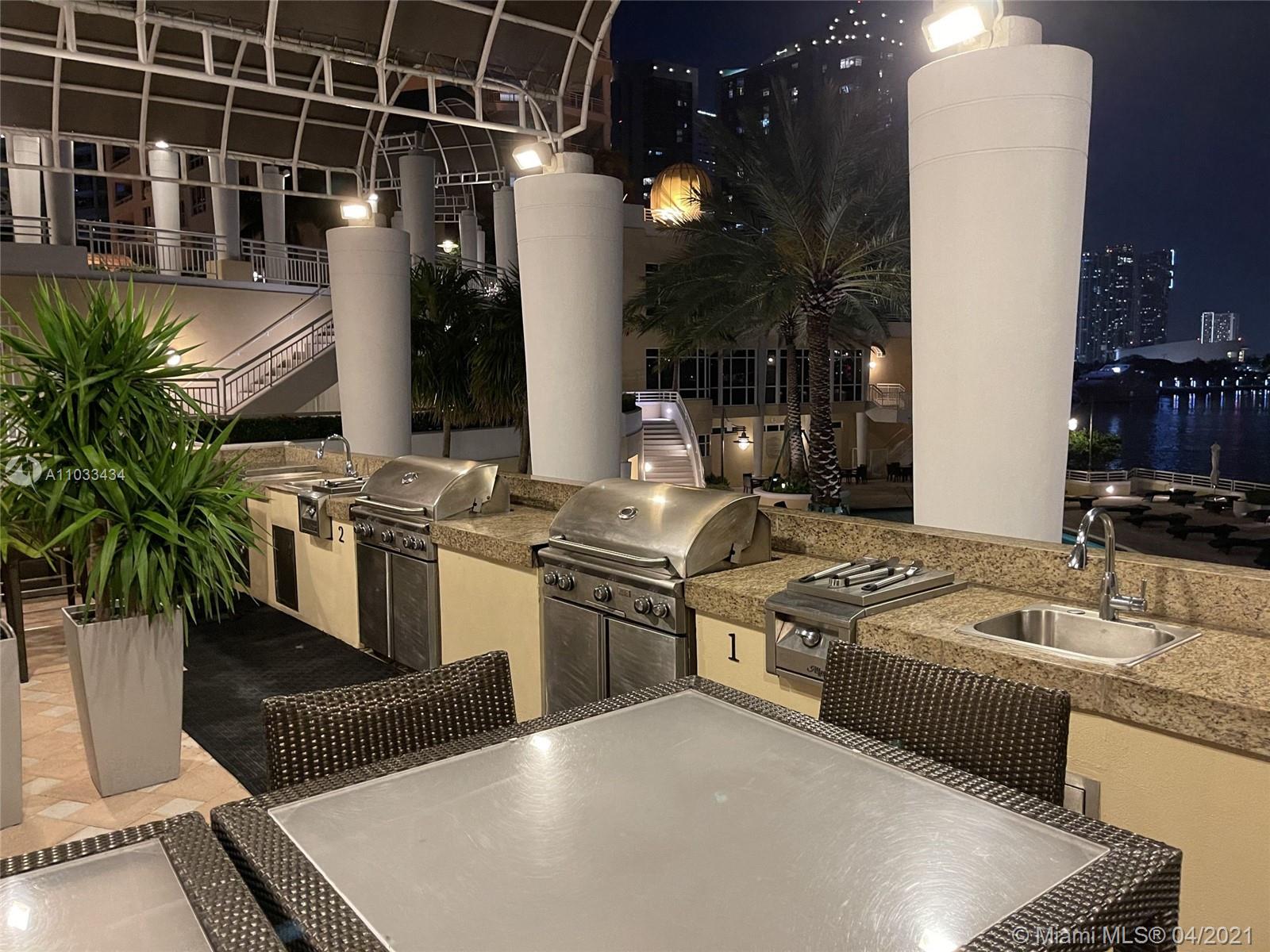 THREE TEQUESTA POINT COND - Residential