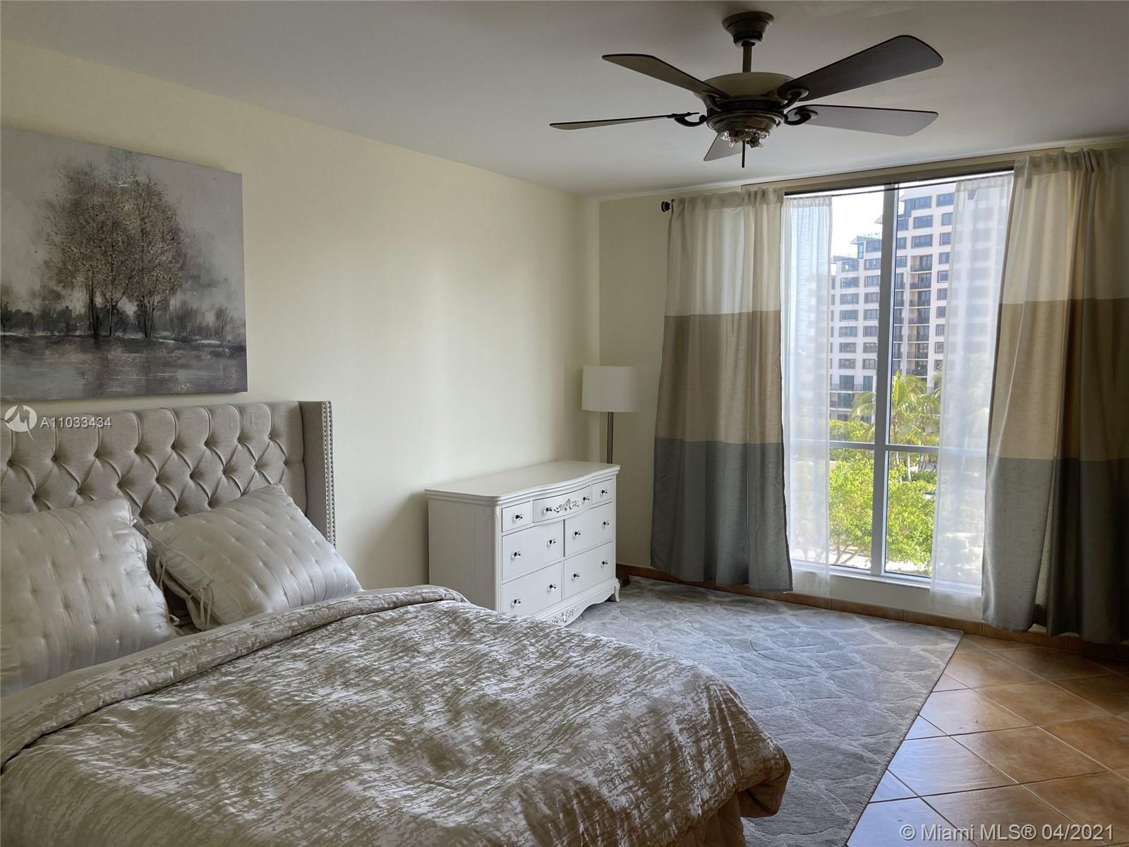 THREE TEQUESTA POINT COND - Residential