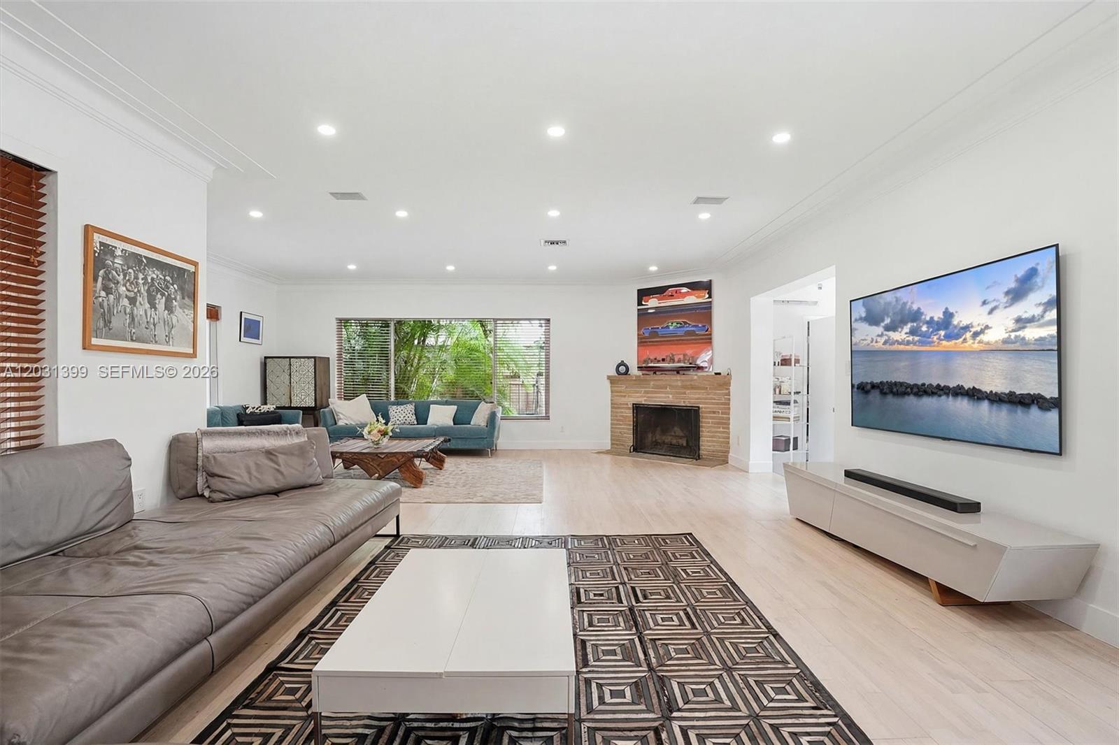 MIAMI SHORES SEC 8 REV - Residential