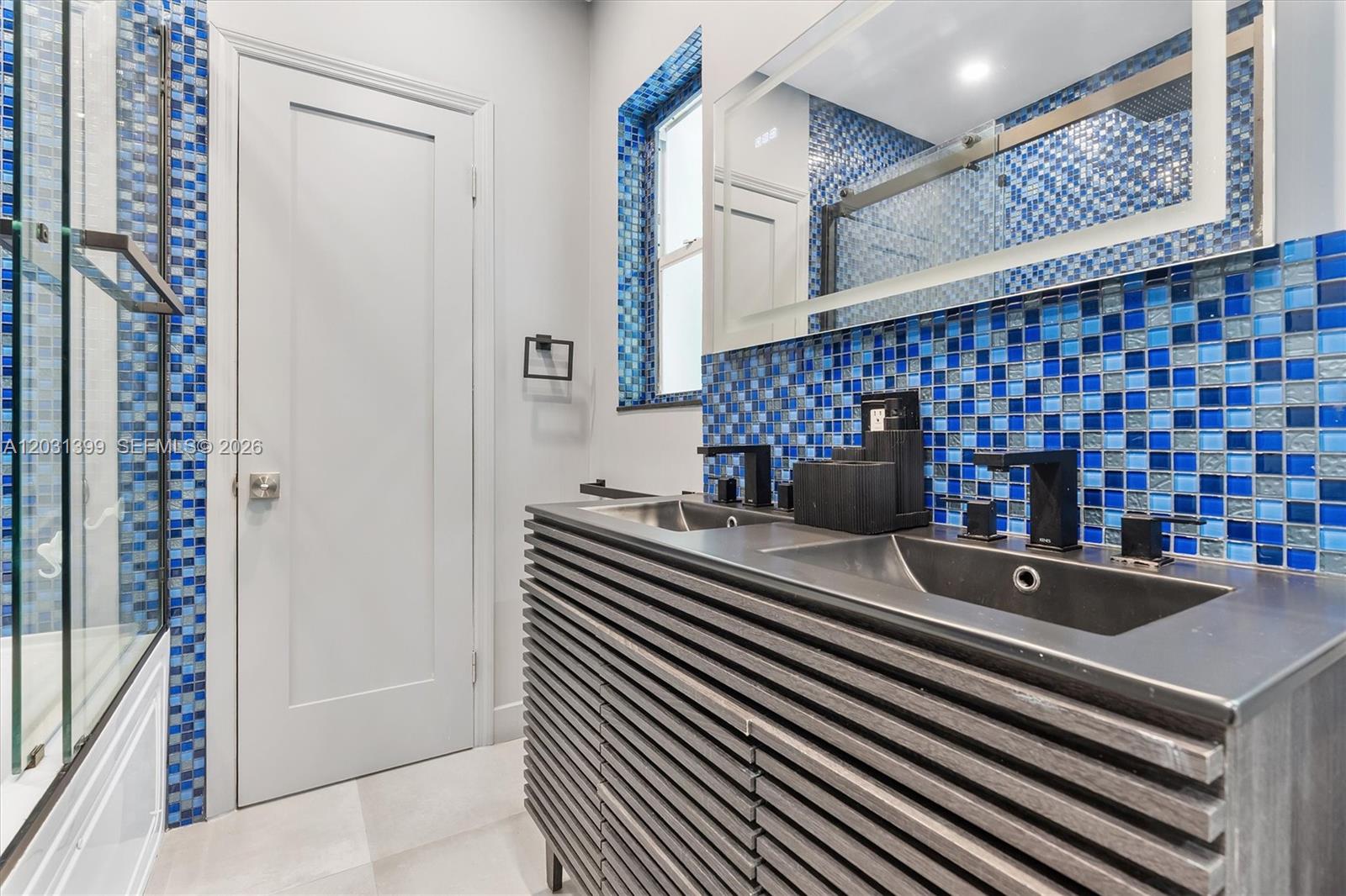 MIAMI SHORES SEC 8 REV - Residential