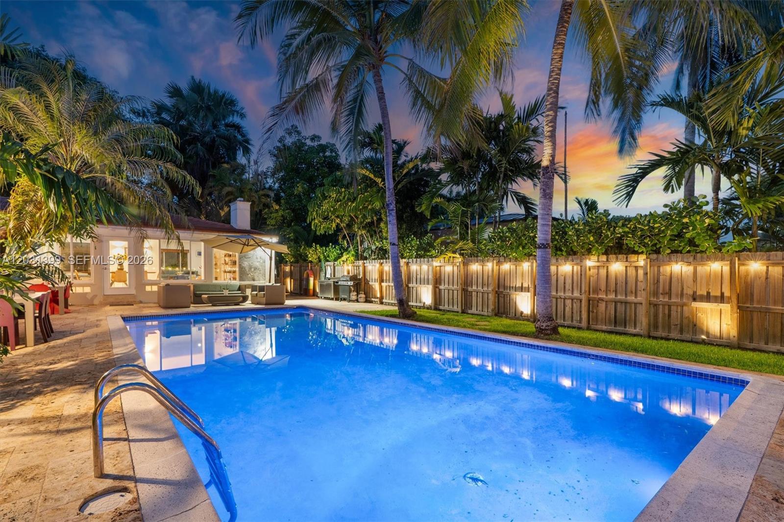 MIAMI SHORES SEC 8 REV - Residential