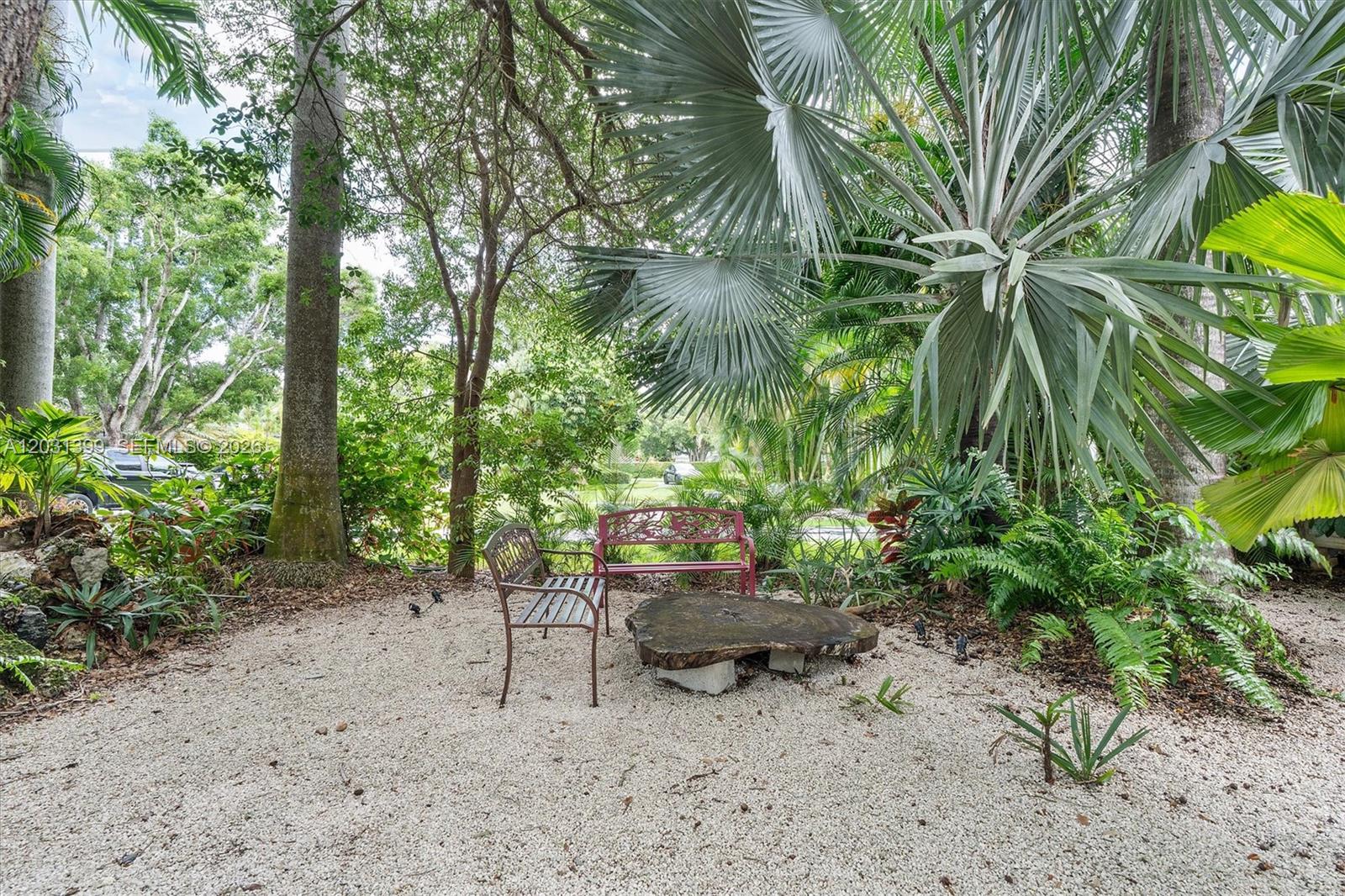 MIAMI SHORES SEC 8 REV - Residential