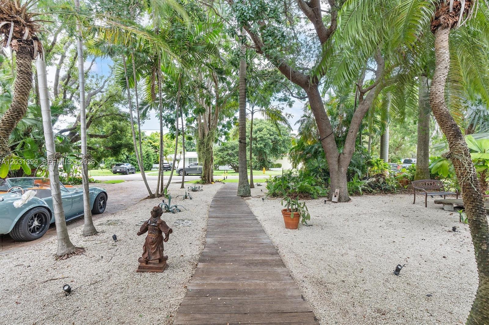 MIAMI SHORES SEC 8 REV - Residential