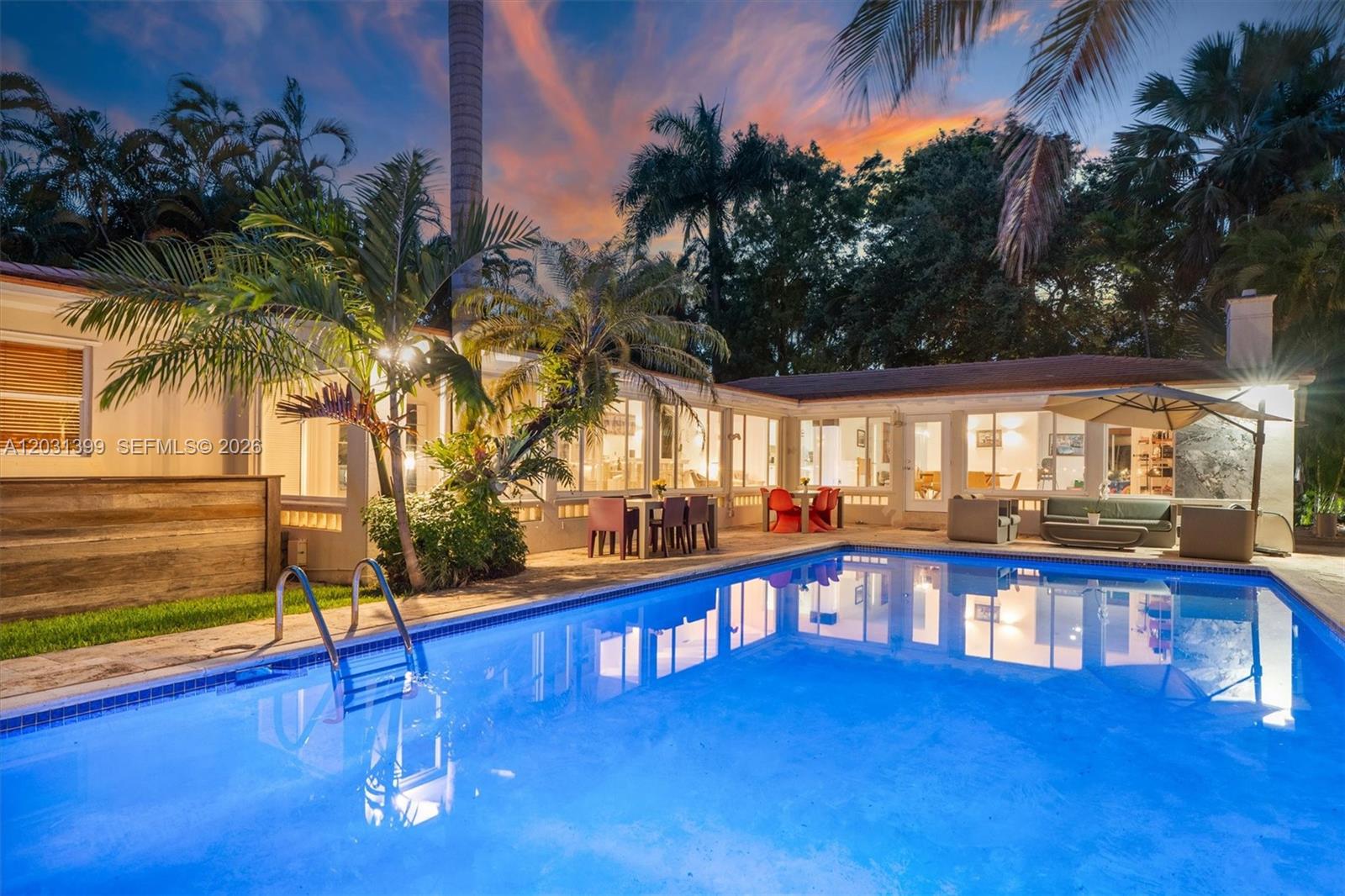 MIAMI SHORES SEC 8 REV - Residential