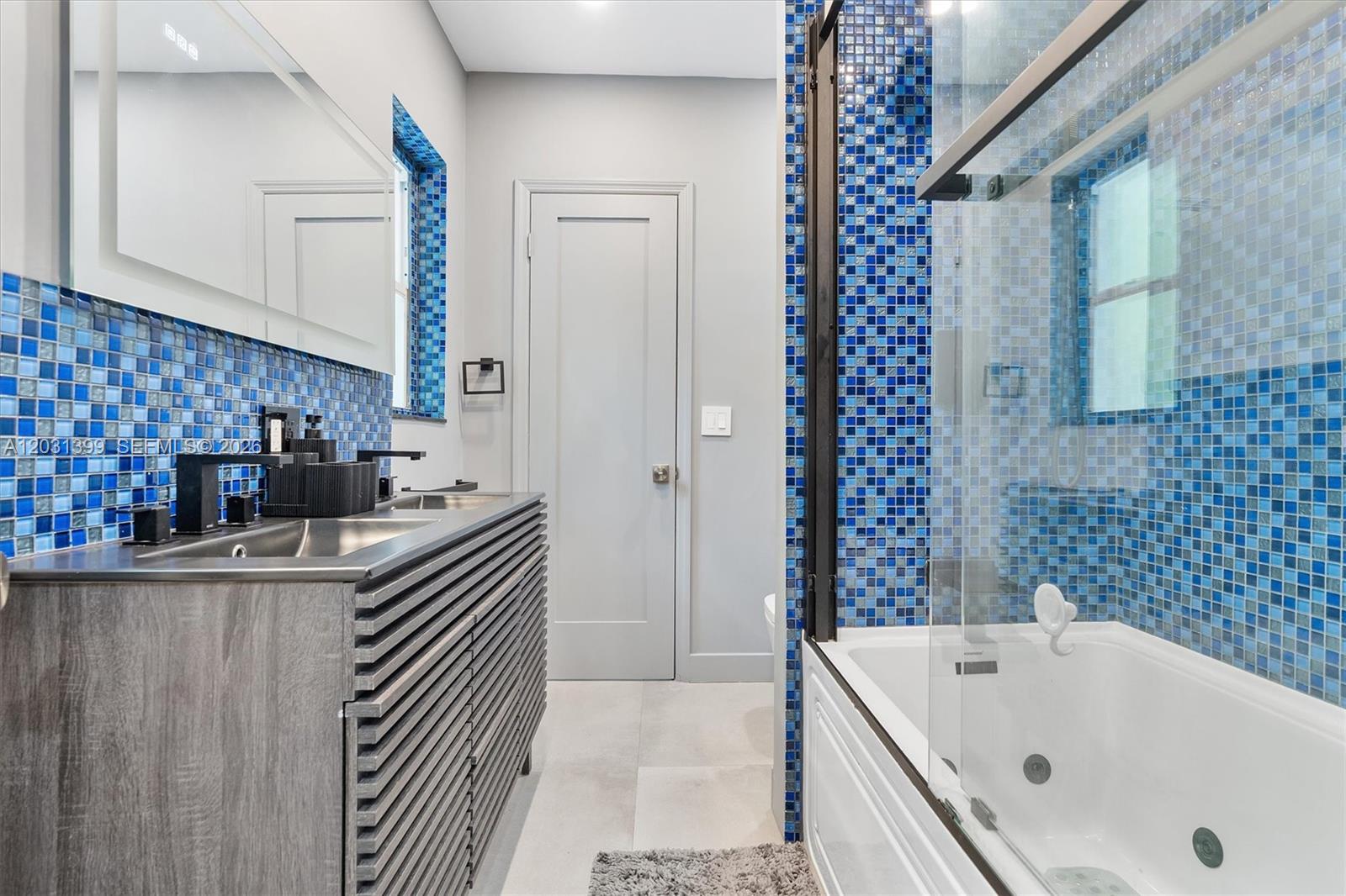 MIAMI SHORES SEC 8 REV - Residential