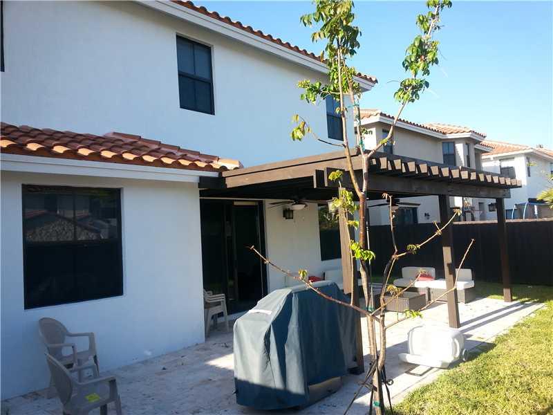 FONTAINEABLEAU WEST - Residential Lease