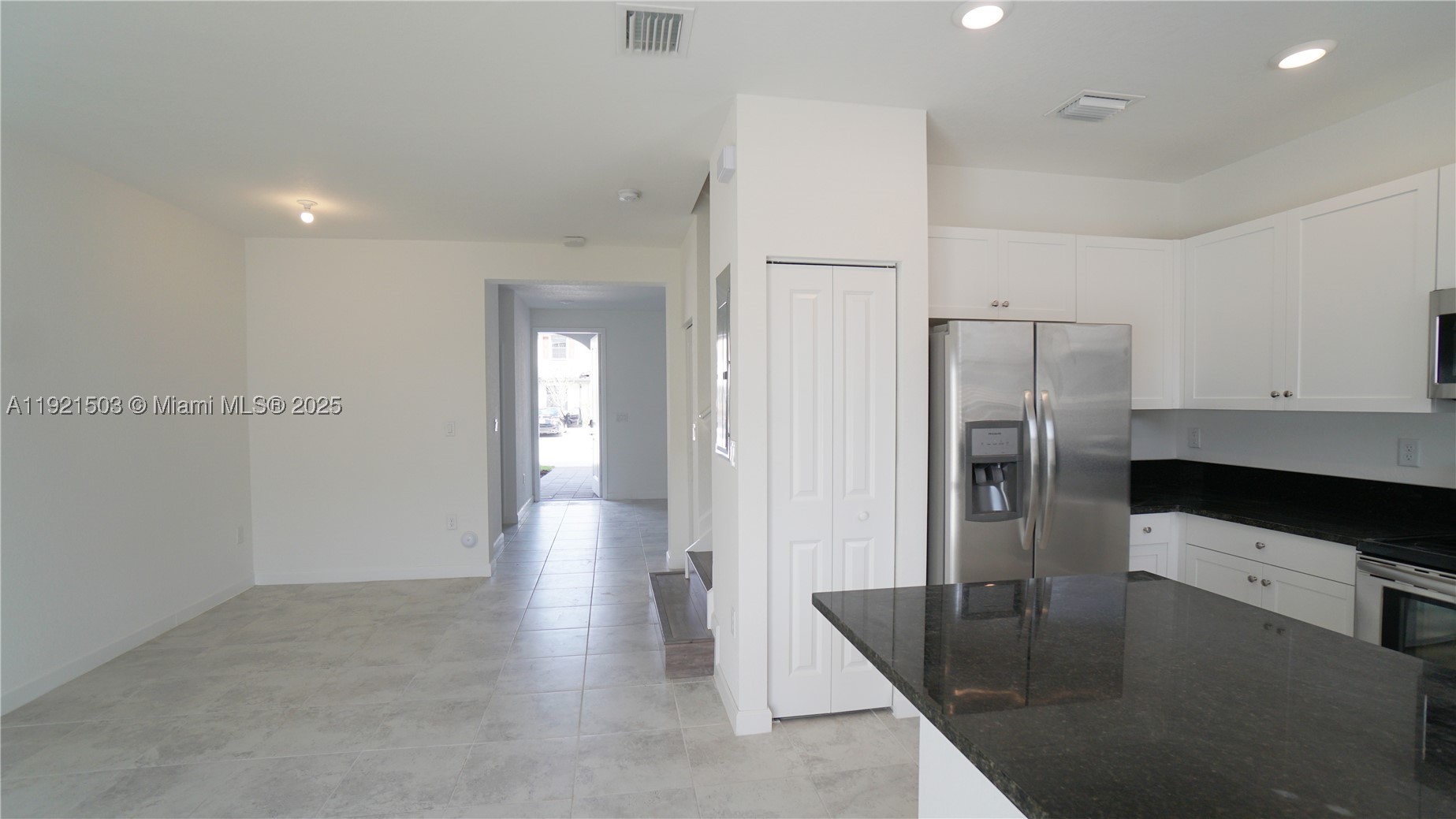 COCO PALM VILLAS - Residential