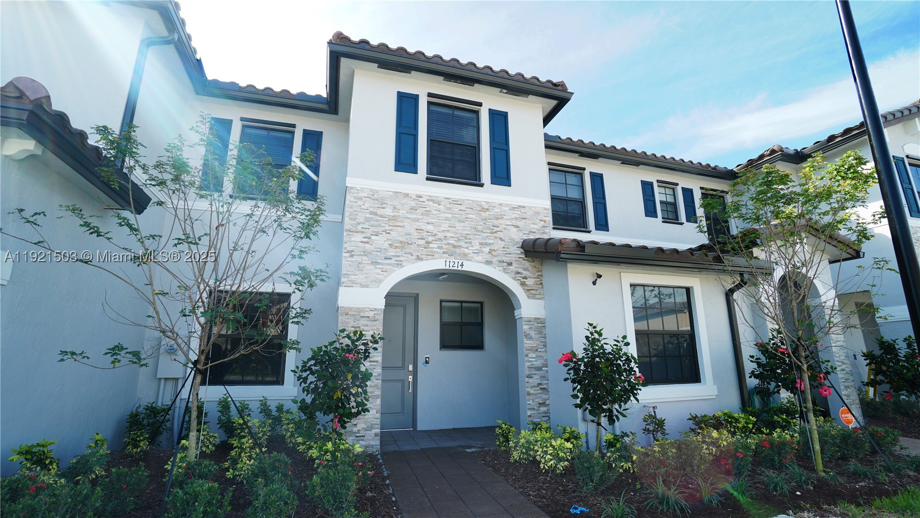 COCO PALM VILLAS - Residential