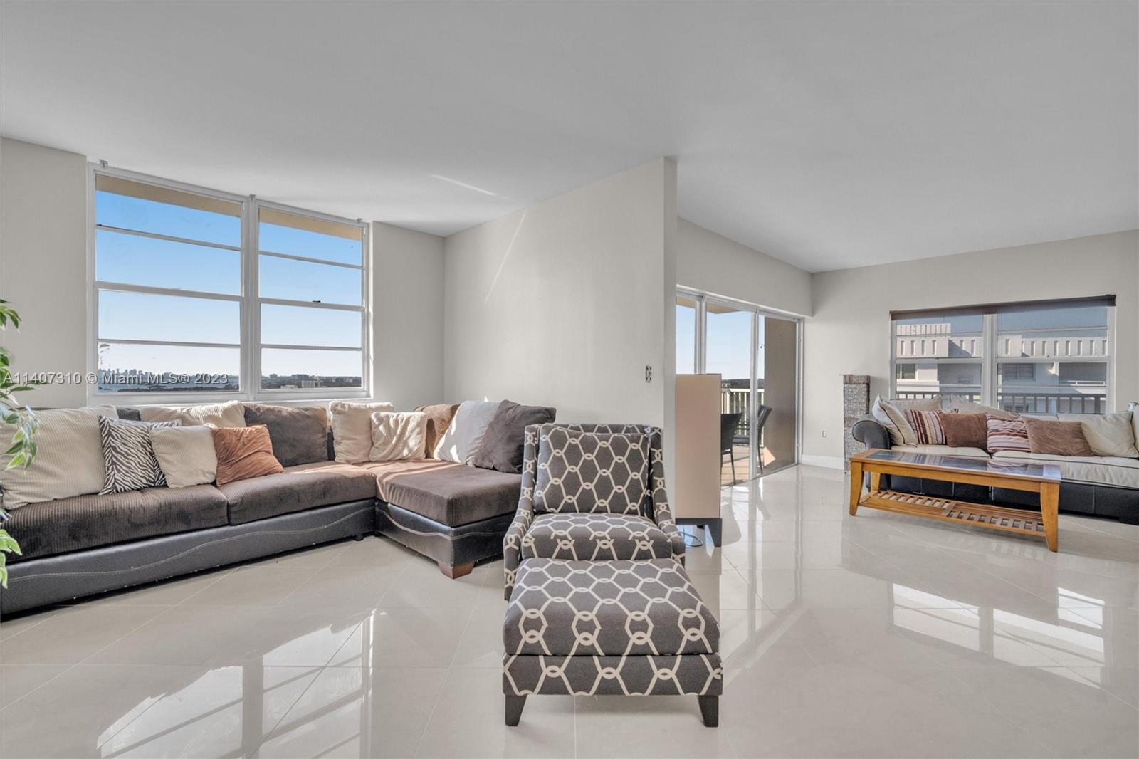 ARLEN HOUSE CONDO - Residential Lease