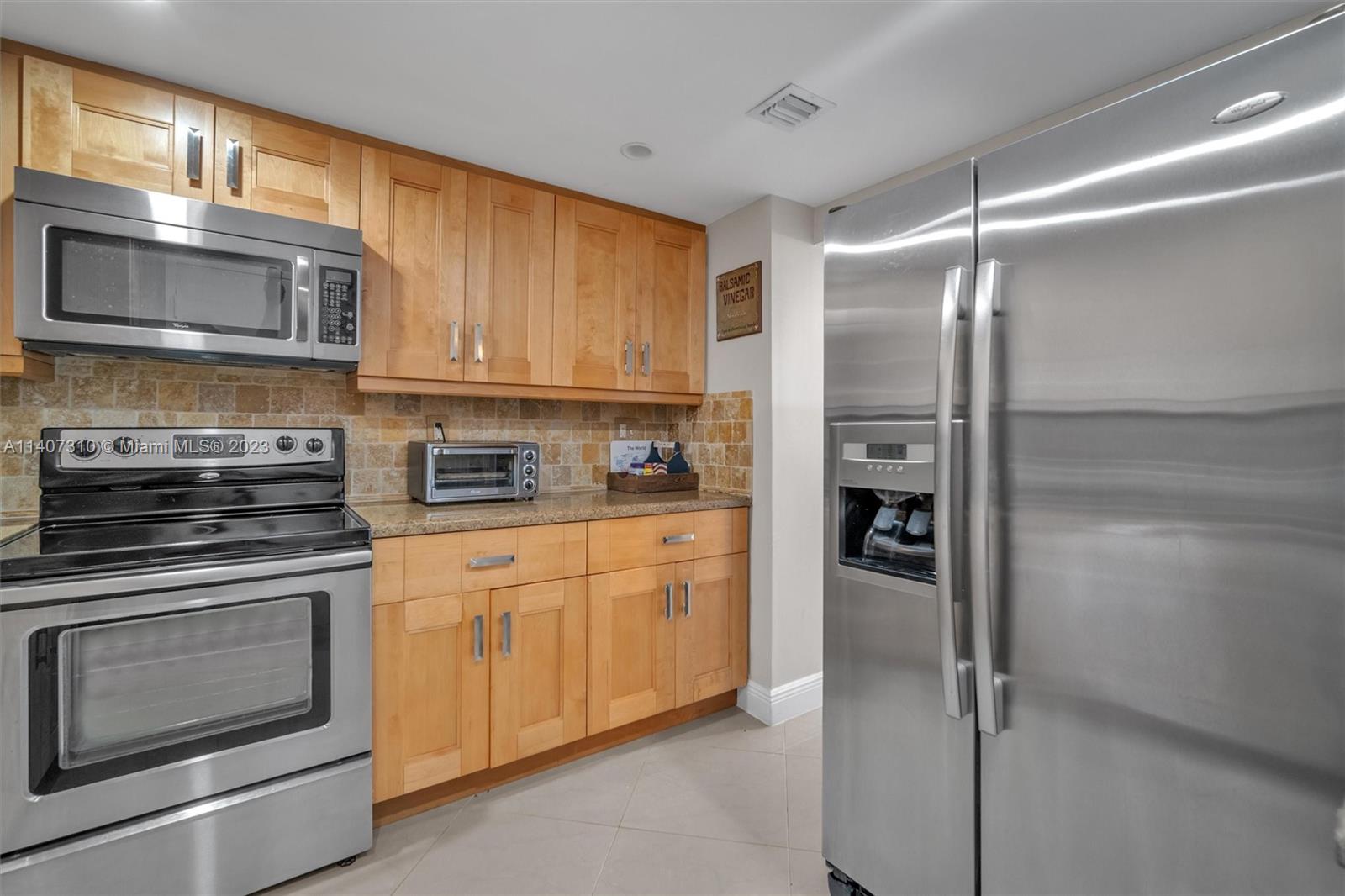 ARLEN HOUSE CONDO - Residential Lease