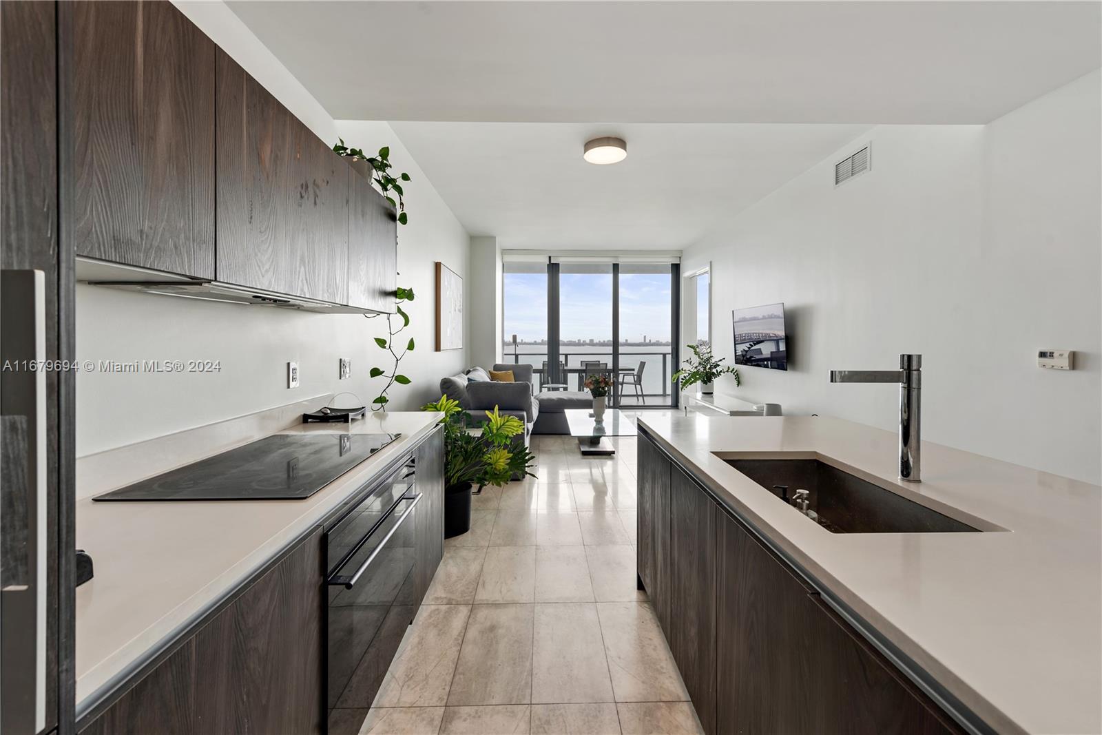 GRAN PARAISO - Residential Lease