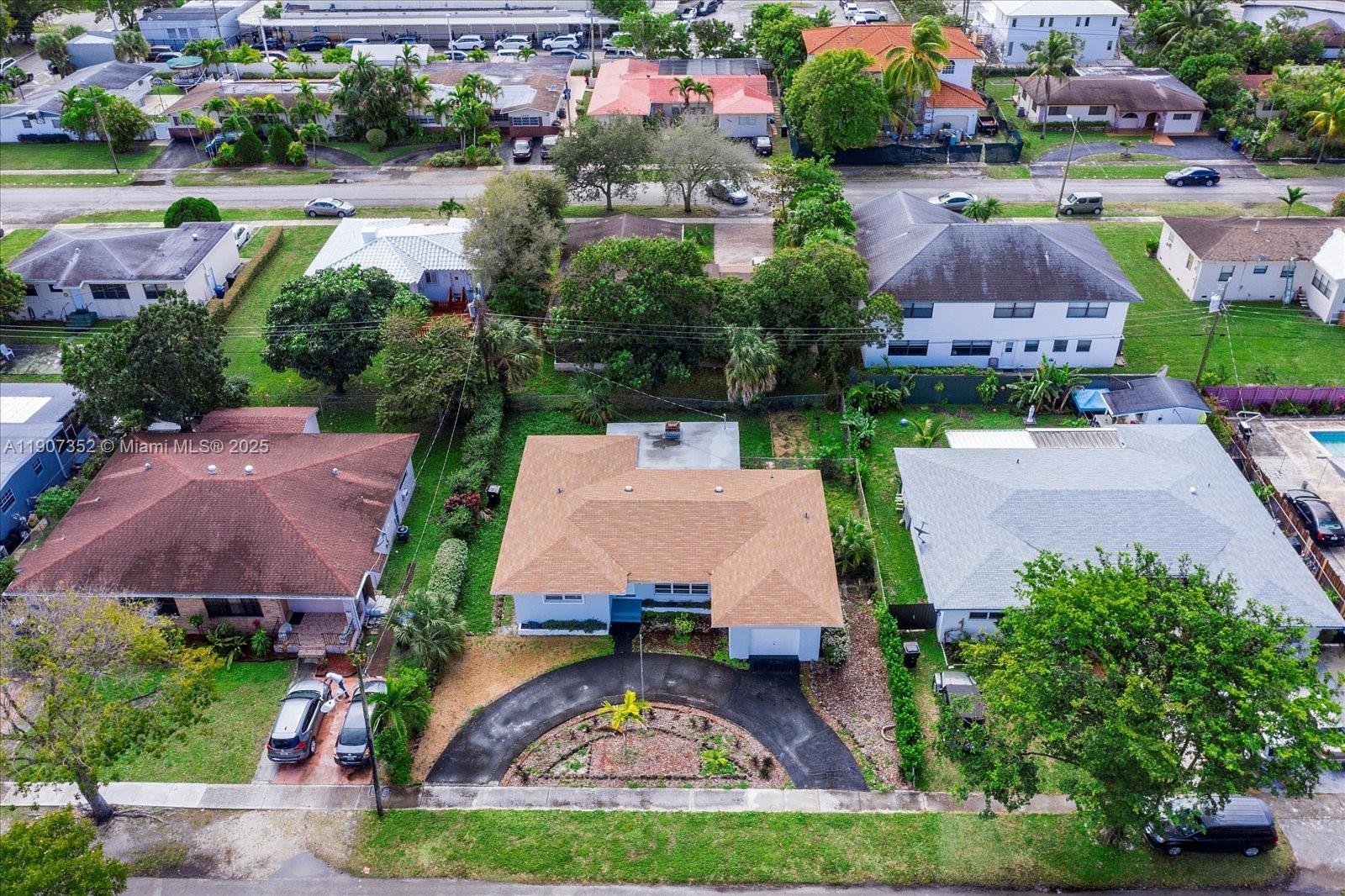 UNIT 1 MONTICELLO PARK - Residential Lease