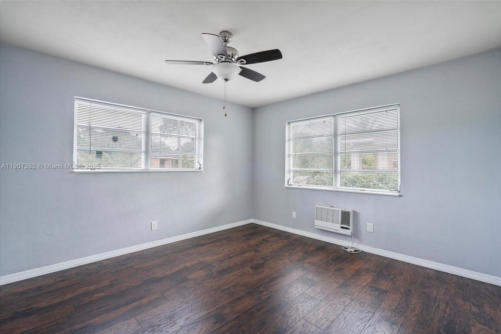 UNIT 1 MONTICELLO PARK - Residential Lease