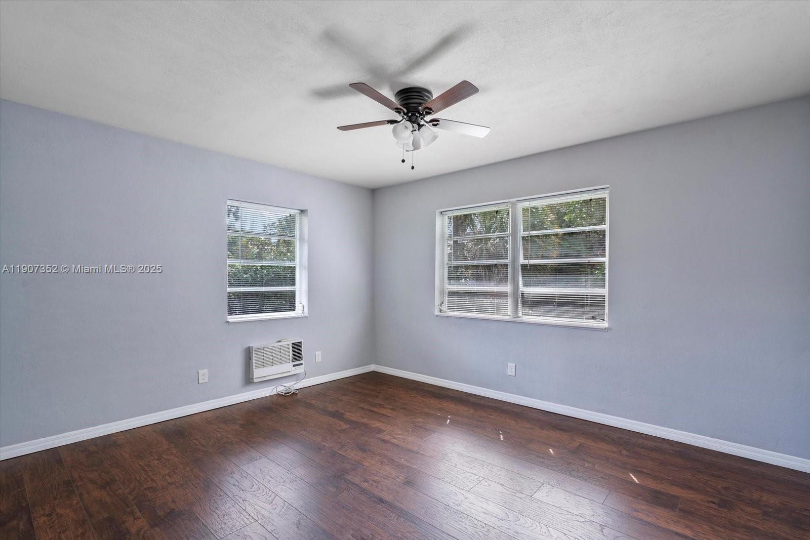 UNIT 1 MONTICELLO PARK - Residential Lease