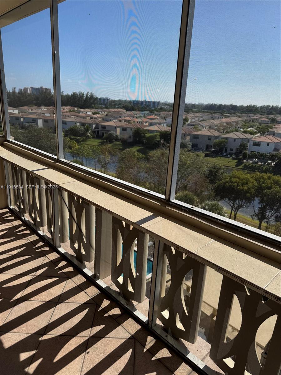 CANONGATE CONDO NO ONE - Residential