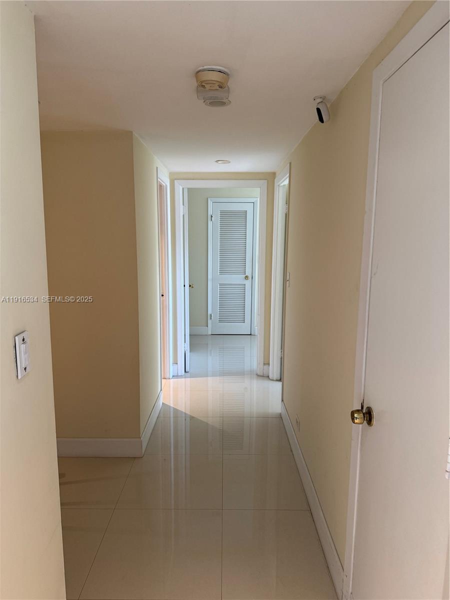 CANONGATE CONDO NO ONE - Residential