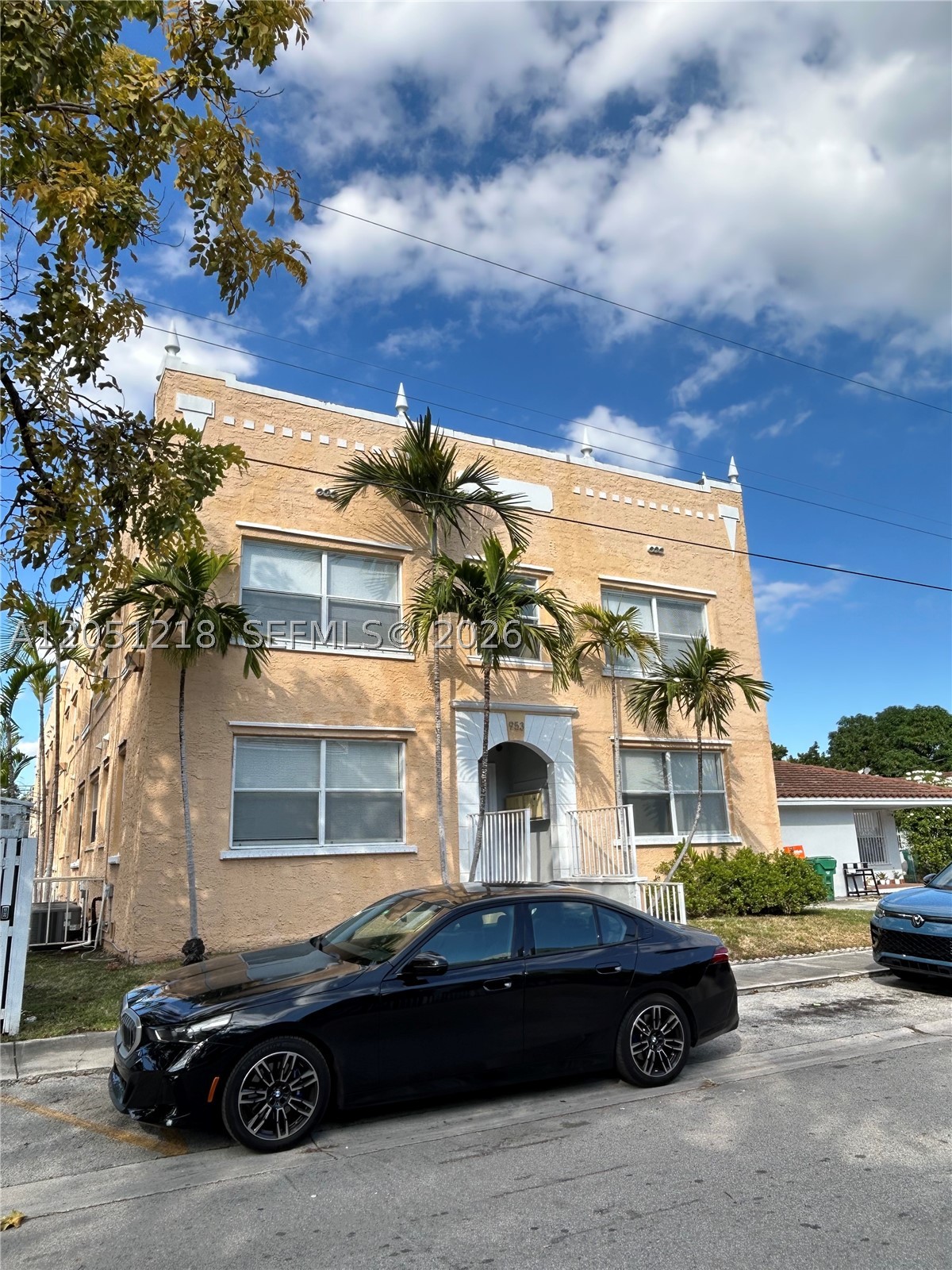 THE MANOR CONDO - Residential Lease