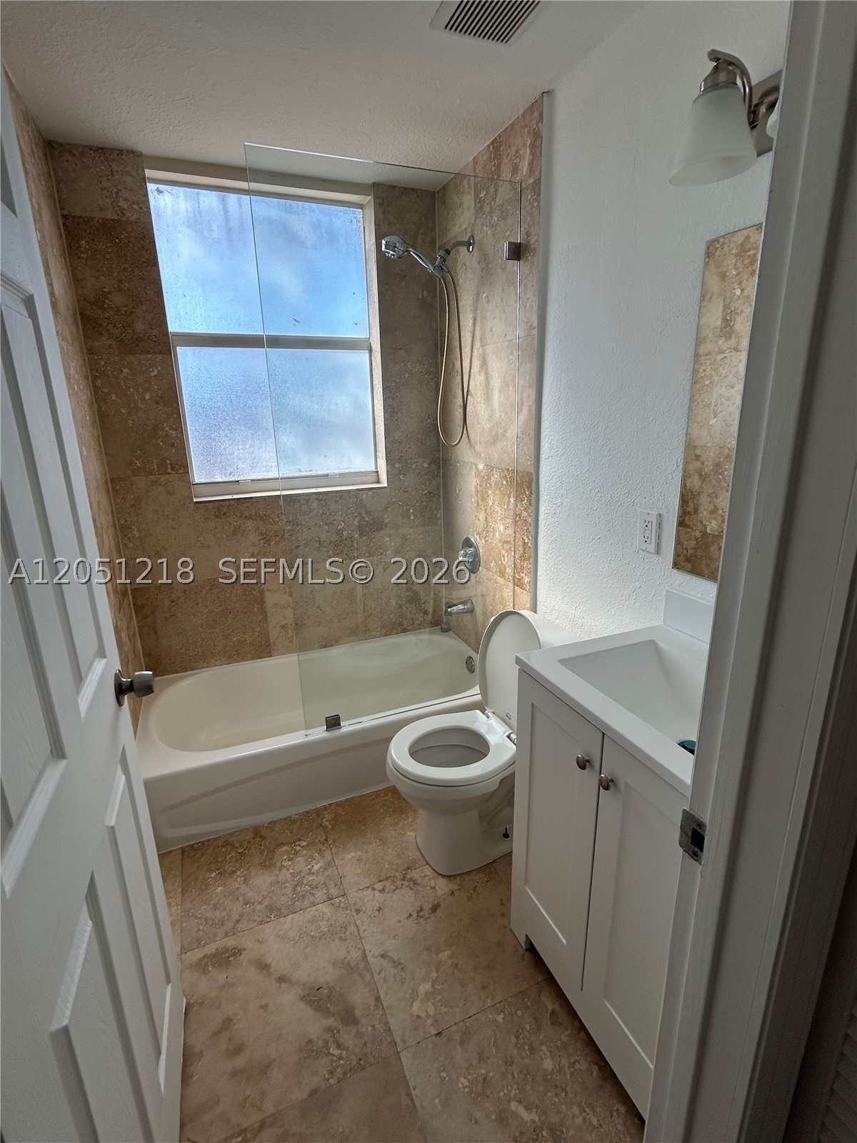 THE MANOR CONDO - Residential Lease