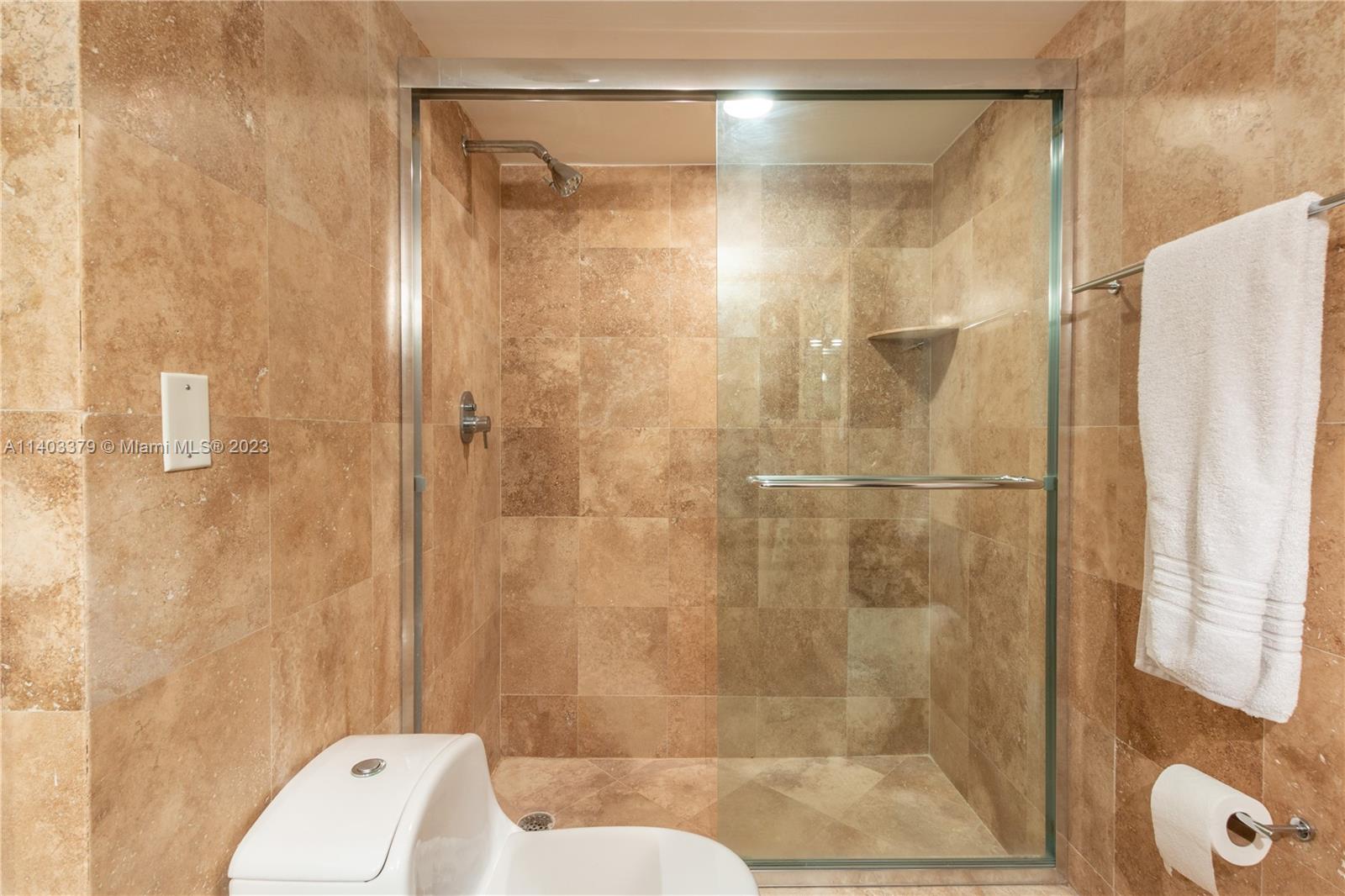 VENETIA CONDO - Residential Lease