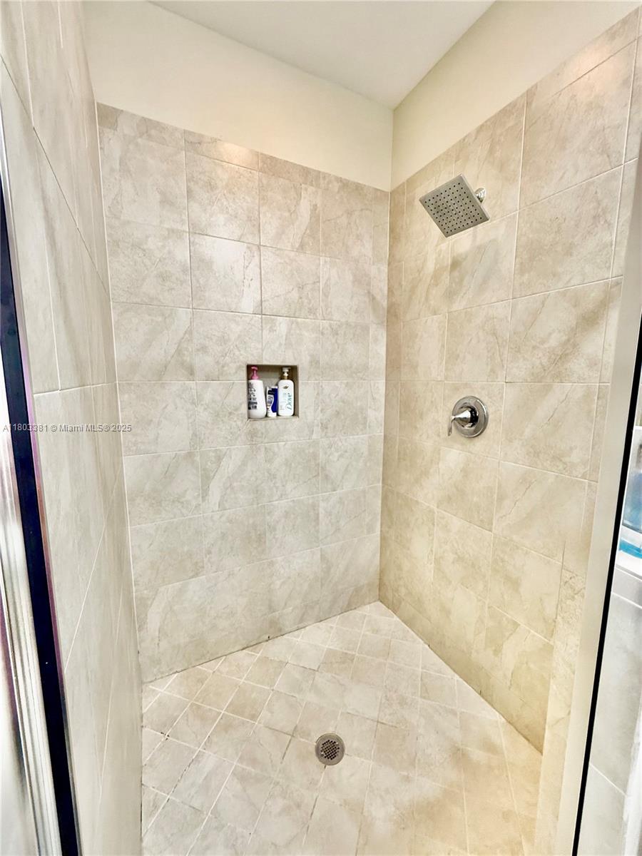 MONTERRA PLAT - Residential Lease