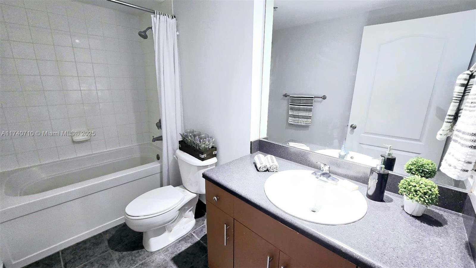 WAVERLY AT LAS OLAS CONDO - Residential Lease