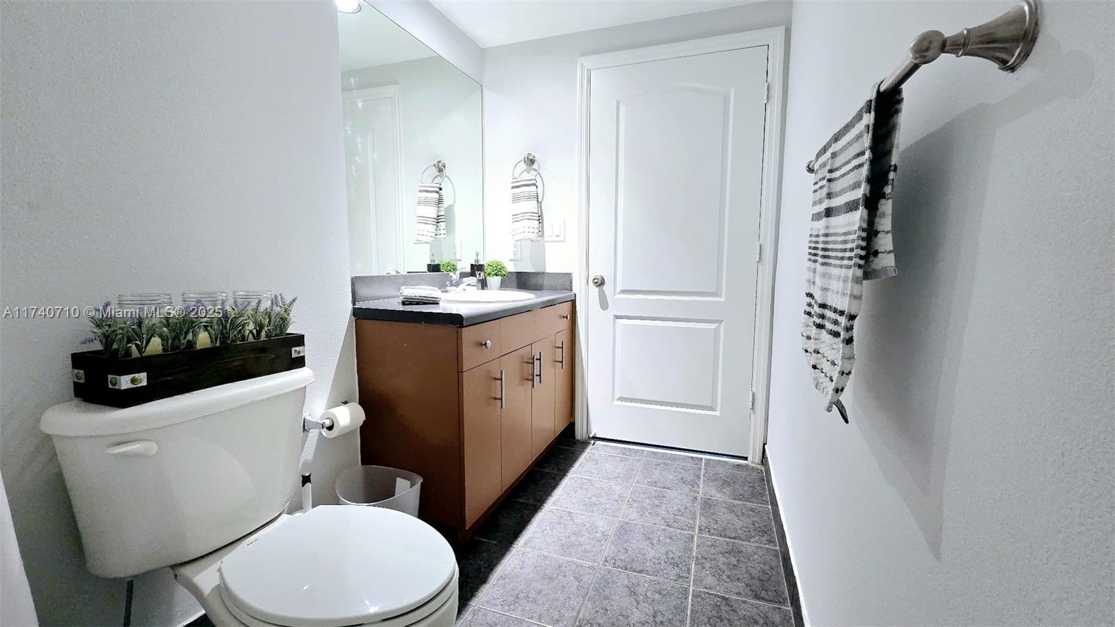 WAVERLY AT LAS OLAS CONDO - Residential Lease